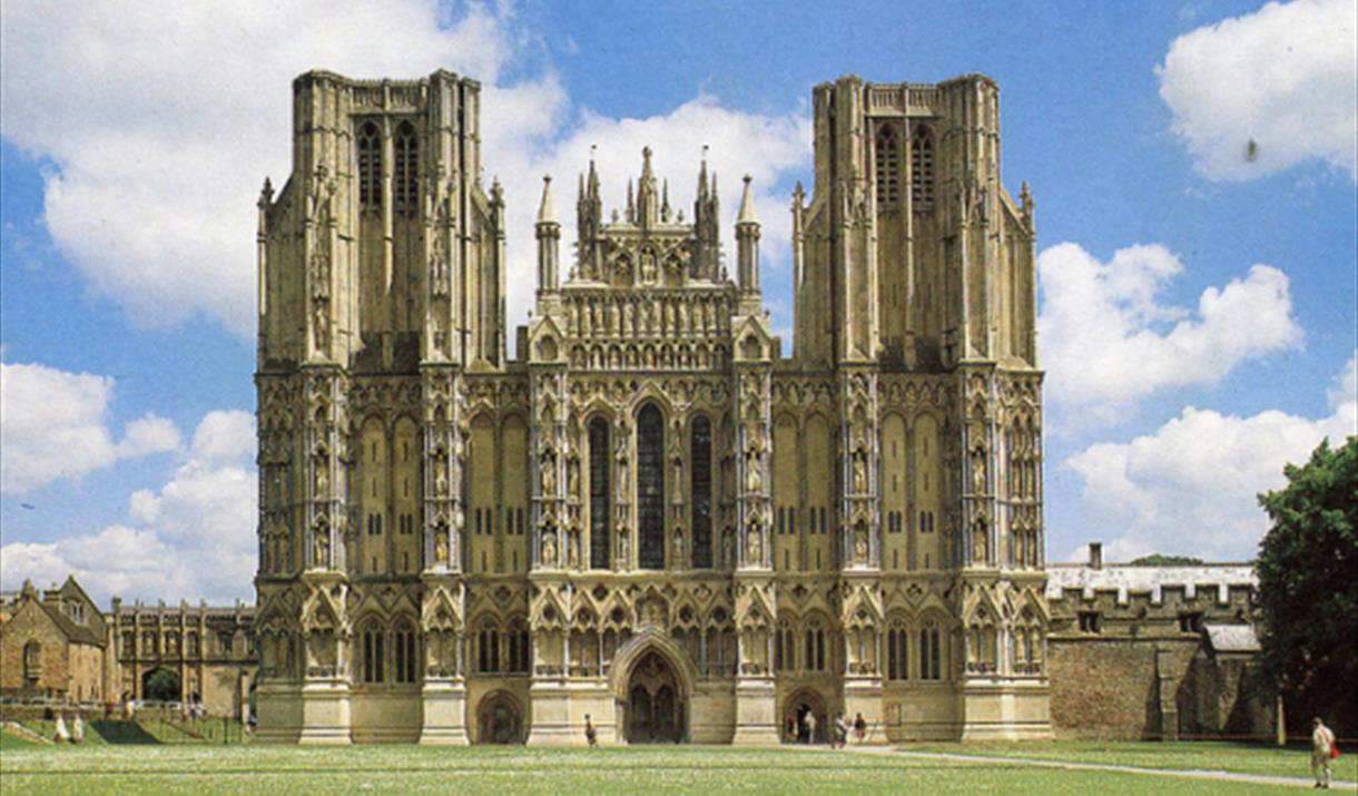 Wells Cathedral Free Children’s Christmas Holiday Activities Visit